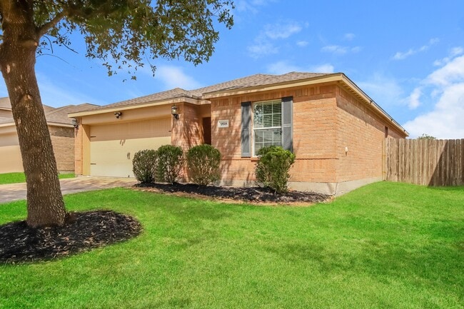 Building Photo - 9518 Peridot Green Dr