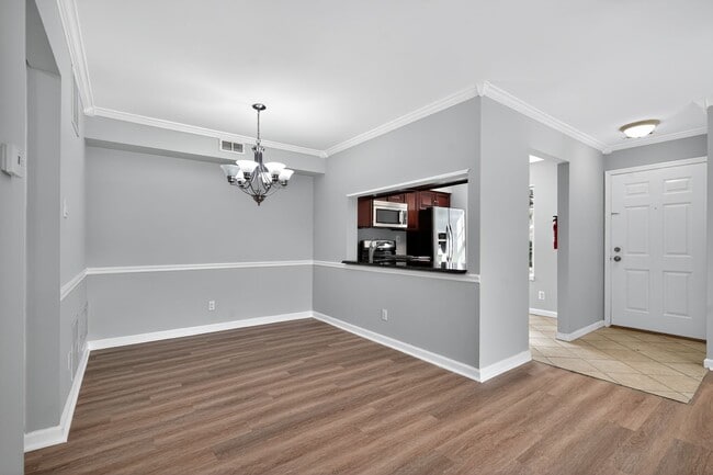 Building Photo - 803 Aberdeen Ln