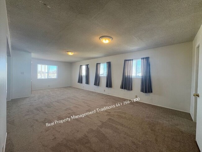 Building Photo - 38962 180th St E