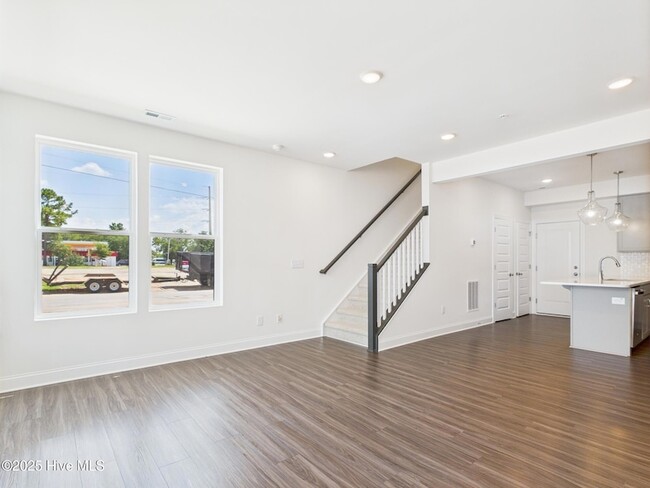 Building Photo - 1259 Shaw View Aly