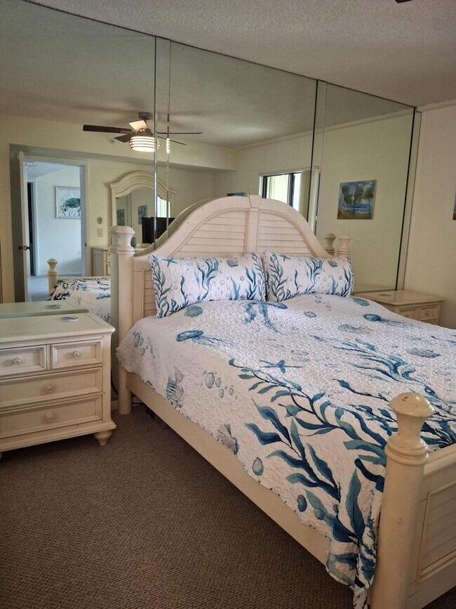 Building Photo - 1201 Seafarer Cir