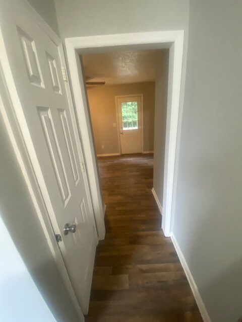Building Photo - 177 S Cedar Acres