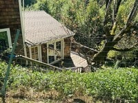 Building Photo - 20899 Aldercroft Heights Rd