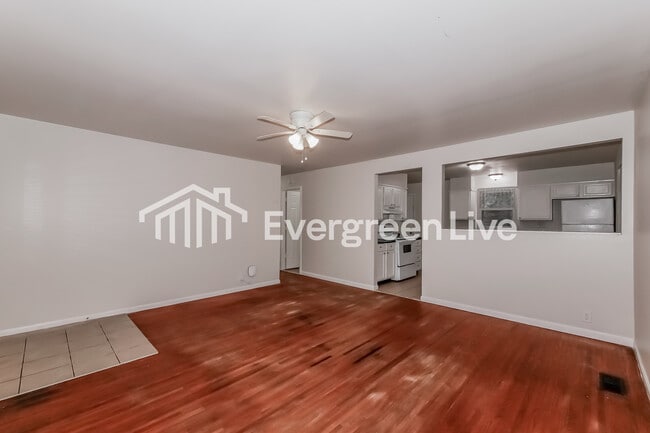 Building Photo - 7301 Austin Dr