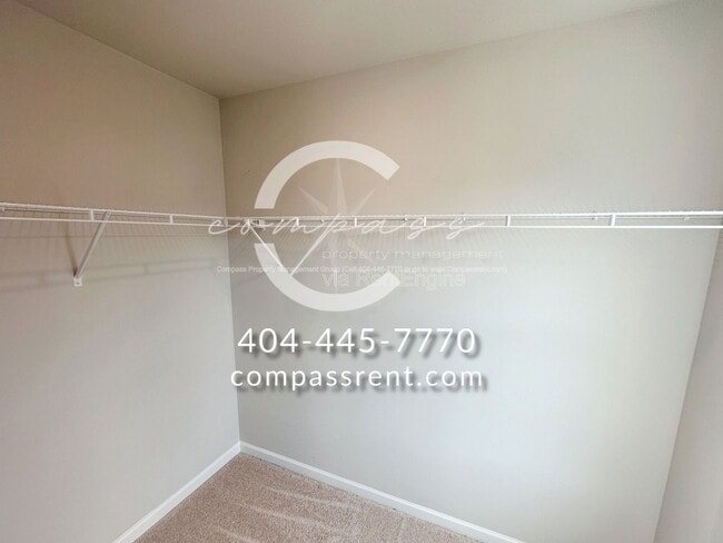 Building Photo - 214 Lyndon Wy NW