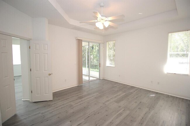 Building Photo - 84 W Waterside Pkwy