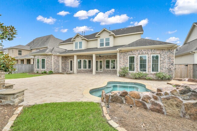 Building Photo - 2331 Bottlebrush Ln
