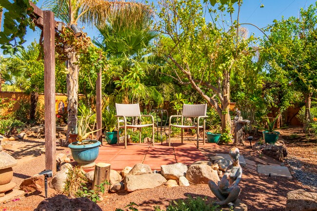 Building Photo - 14 Gary Cir