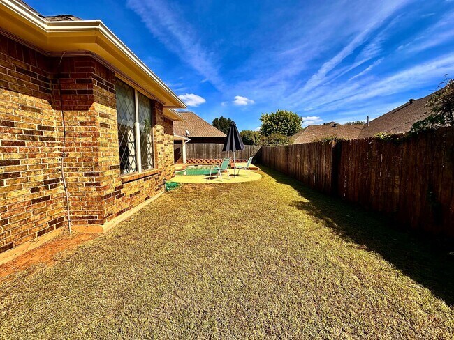 Building Photo - Spacious 4 Bed in Deer Creek - Move in Deposit-Free!(If Qualified)