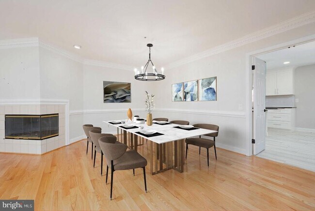 Building Photo - 28 Sterling Ct