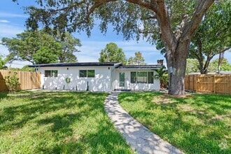 Building Photo - 1517 NW 12th Ave