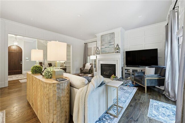 Building Photo - 1295 Cumberland Rd NE