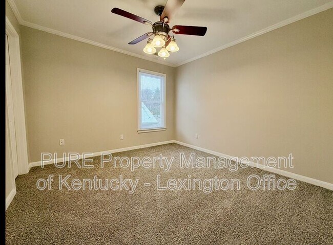 Building Photo - 552 Forest Hill Dr