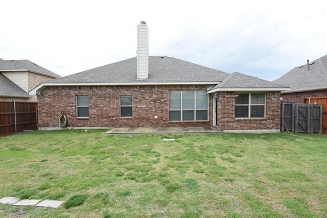 Building Photo - 1715 Nestledown Dr