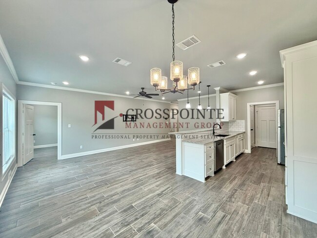 Building Photo - Beautiful 3 Bedroom 2 Bathroom Home!