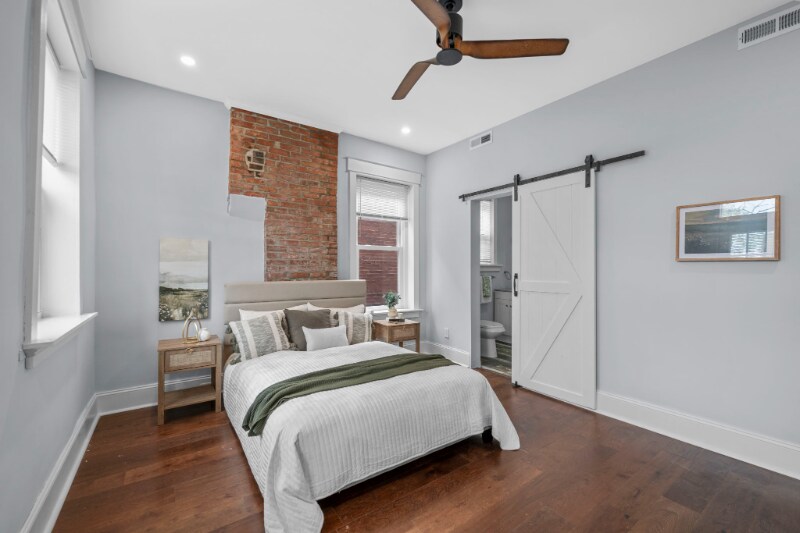 Building Photo - 4247 Chouteau Ave