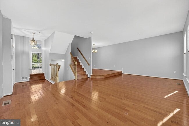 Building Photo - 2901 Mainstone Dr