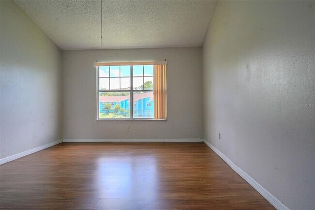 Building Photo - 2747 N Poinciana Blvd