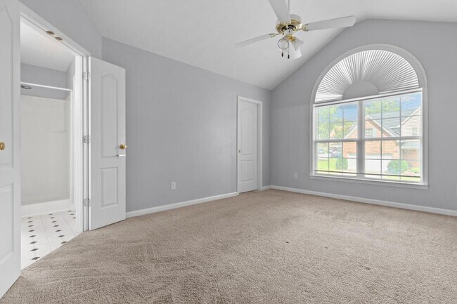 Building Photo - 2422 Temple View Dr