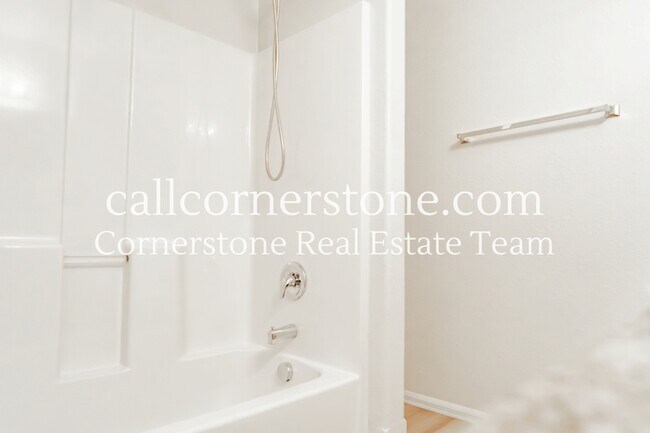 Building Photo - 2138 Phillips Alley