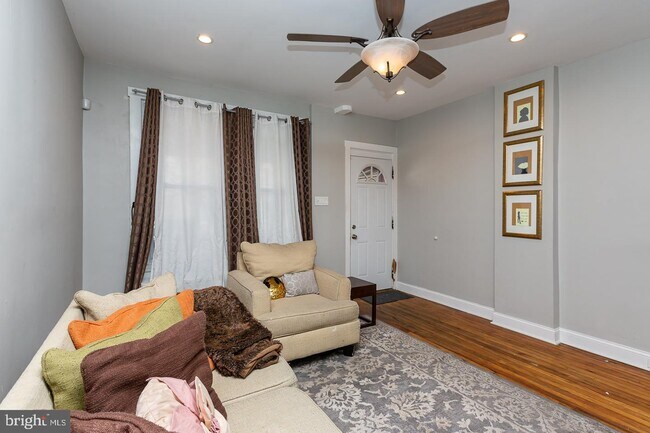 Building Photo - 4312 Dobson St