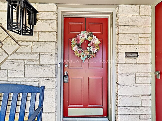 Building Photo - 2137 Barberry Dr