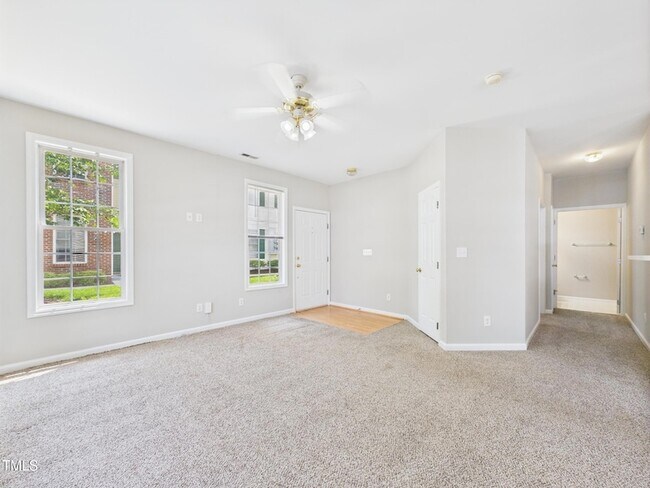 Building Photo - 2111 Kudrow Ln