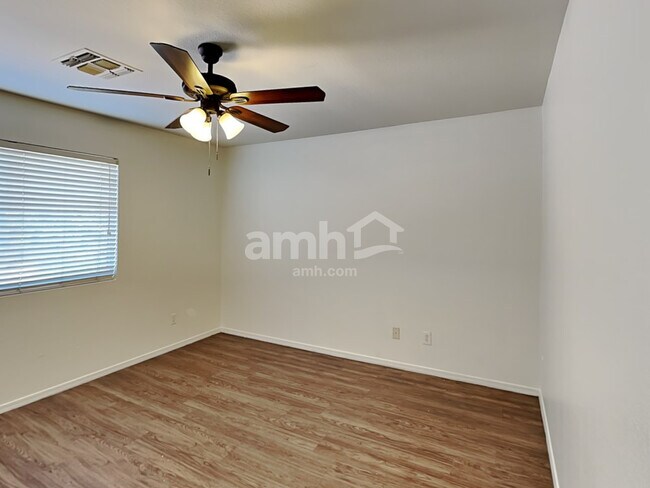 Building Photo - 8708 E Crescent Ave