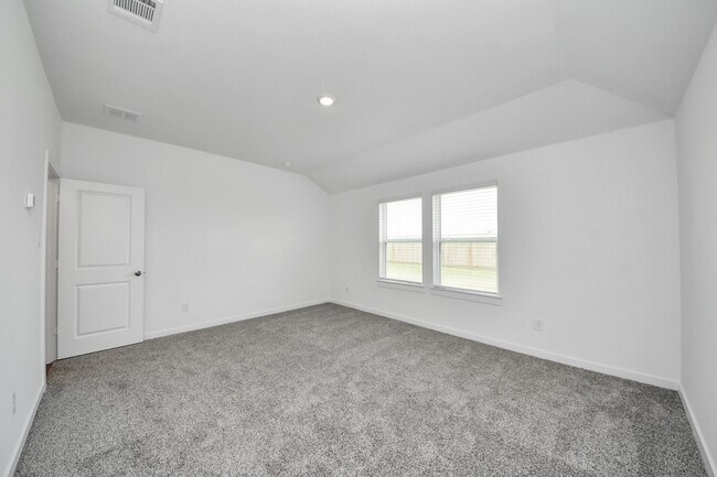 Building Photo - 9106 Serene Hvn Dr