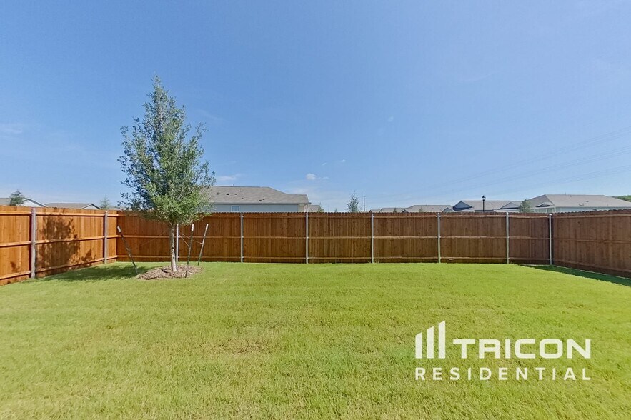 Building Photo - 1608 Lercara Ln