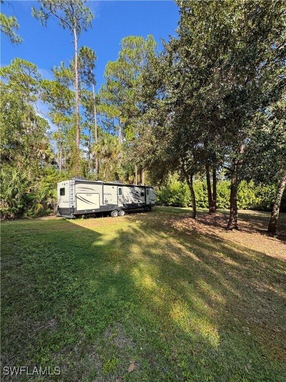 Building Photo - 220 18th Ave NW