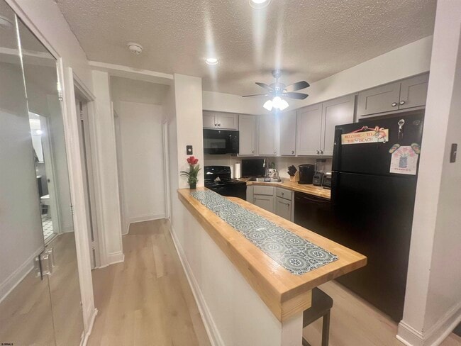 Building Photo - 101 S Raleigh Ave