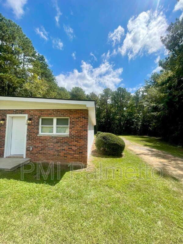 Building Photo - 2282 Old Camden Rd