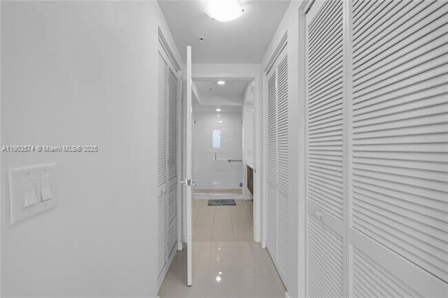 Building Photo - 7751 NW 107th Ave