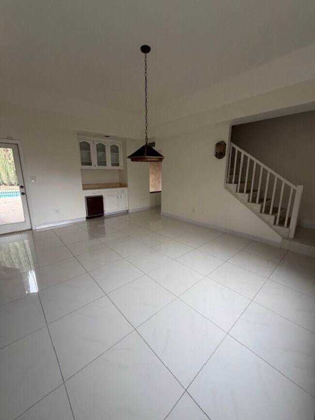 Building Photo - 3428 Eastview Ct