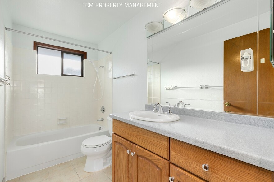 Building Photo - 15313 SE 43rd Pl