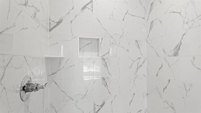 Building Photo - 17857 Salem Rd