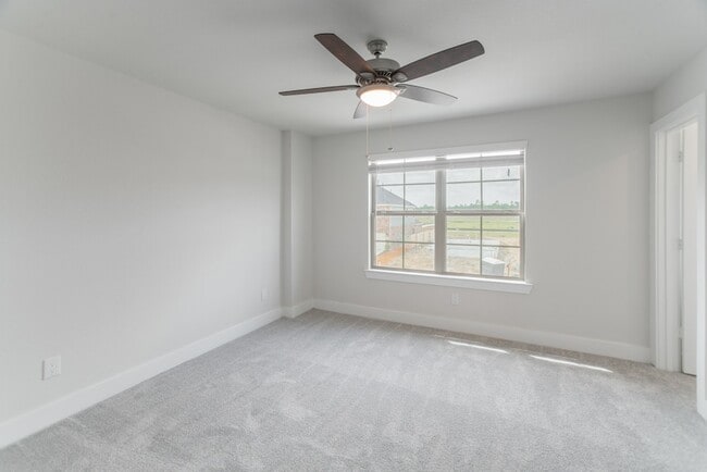 Building Photo - 10539 Preserve Wy