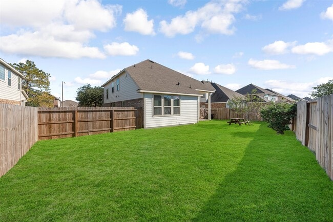 Building Photo - 204 Echo Brook Ln