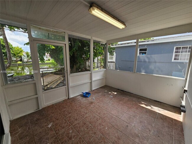 Building Photo - 7908 Granada Blvd