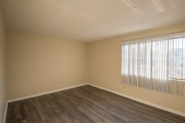 Building Photo - 224 Peppertree Ln