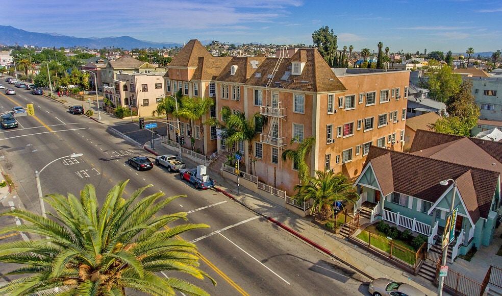 Primary Photo - Soto Rose Apartments