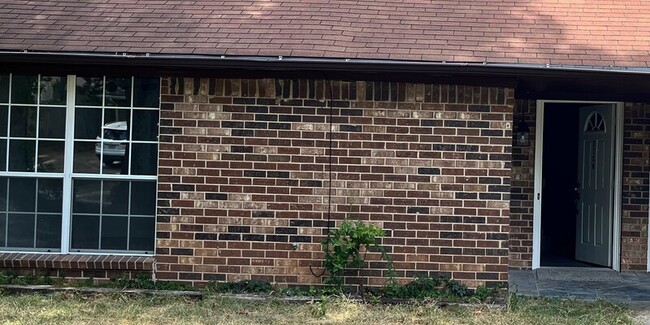 Primary Photo - Aberdeen Duplex