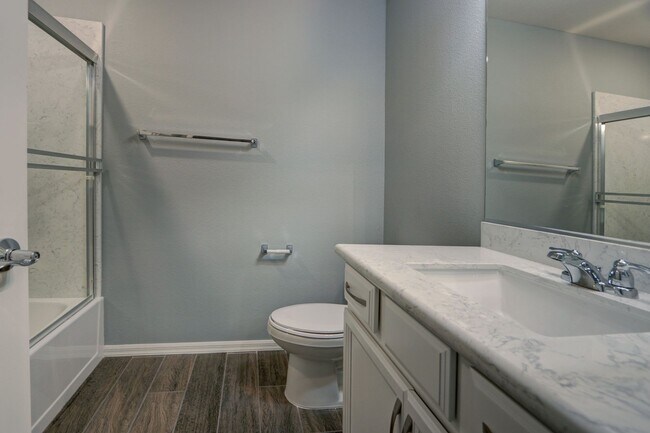 Building Photo - Newer, Fabulous town home in the heart of ...