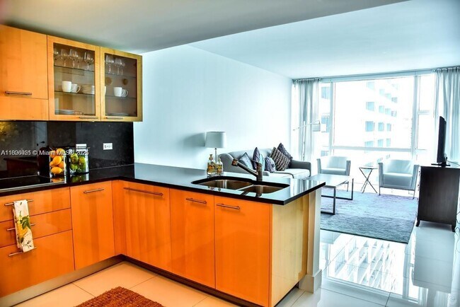 Building Photo - 6801 Collins Ave