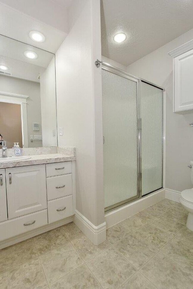 Building Photo - Immaculate & Captivating Home in Lexington Hills