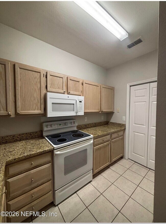 Building Photo - 120 Veracruz Dr