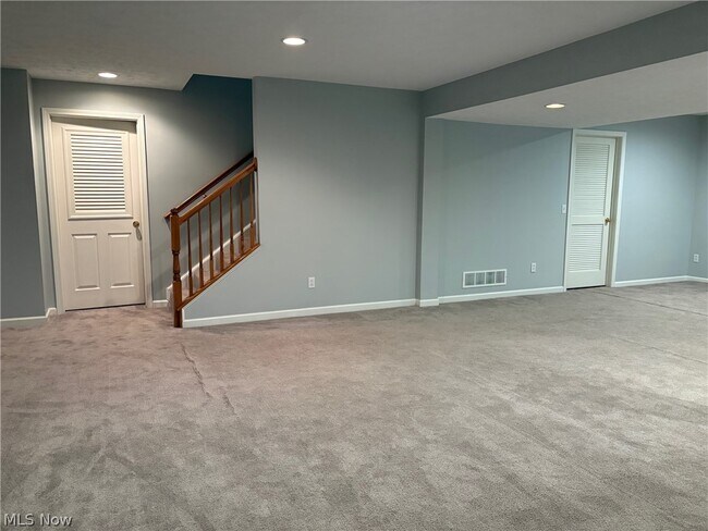 Building Photo - 4582 Devereux Drive