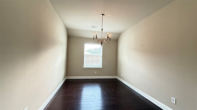 Building Photo - 1001 Perennial Ln