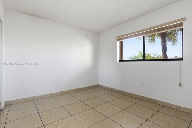 Building Photo - 8415 SW 107th Ave